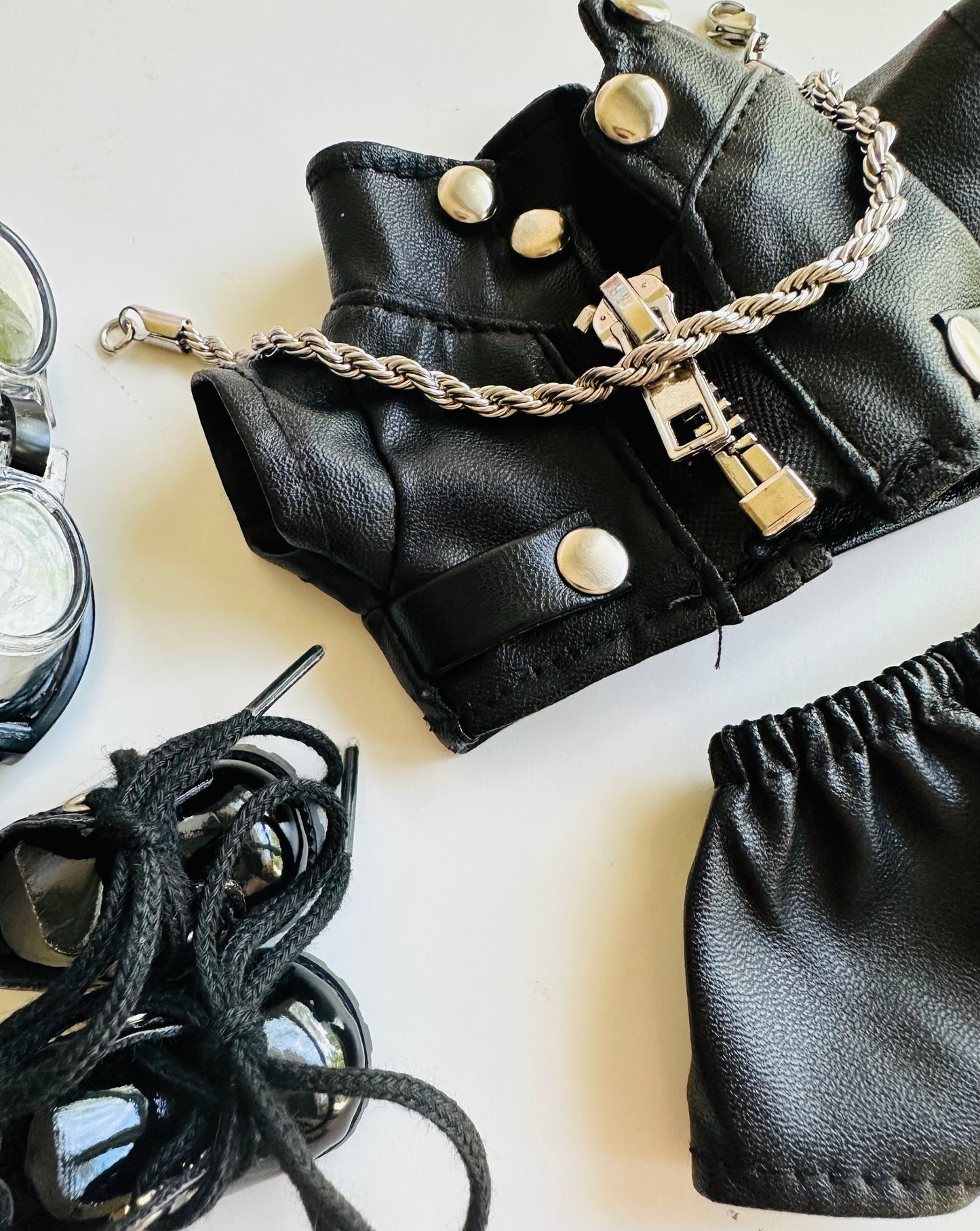 Biker Leather Outfit for Labubu – Black Jacket, Shorts, Goggles, Chain & Shoes