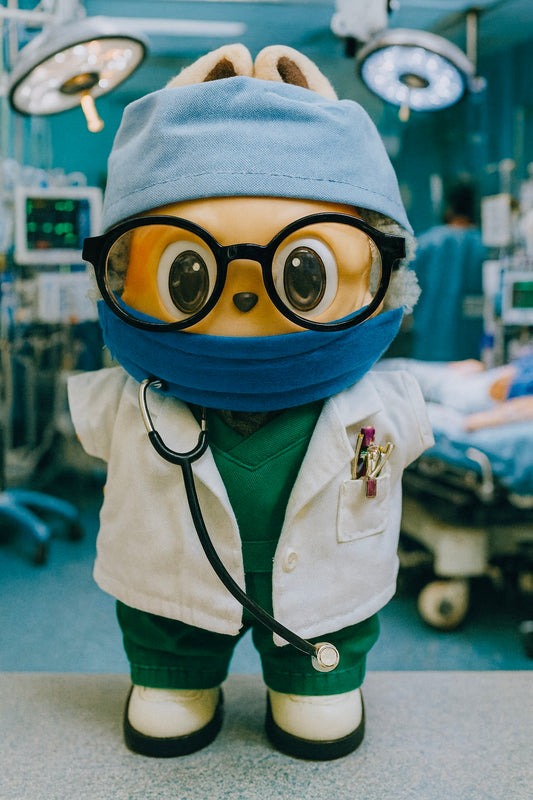 Doctor Outfit Set for Labubu – Mini Surgeon Costume with Stethoscope & Glasses