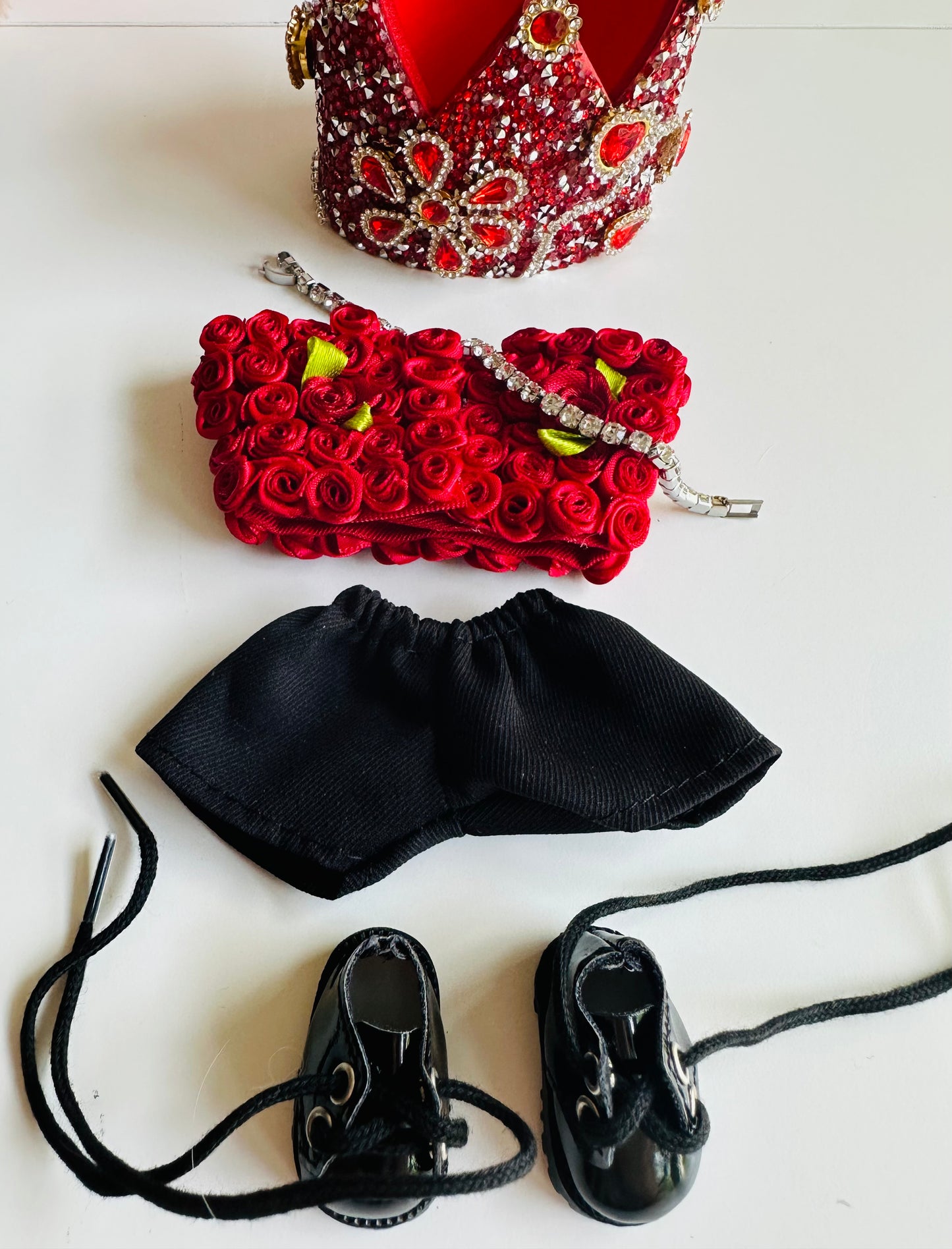 The Crowned Stage King