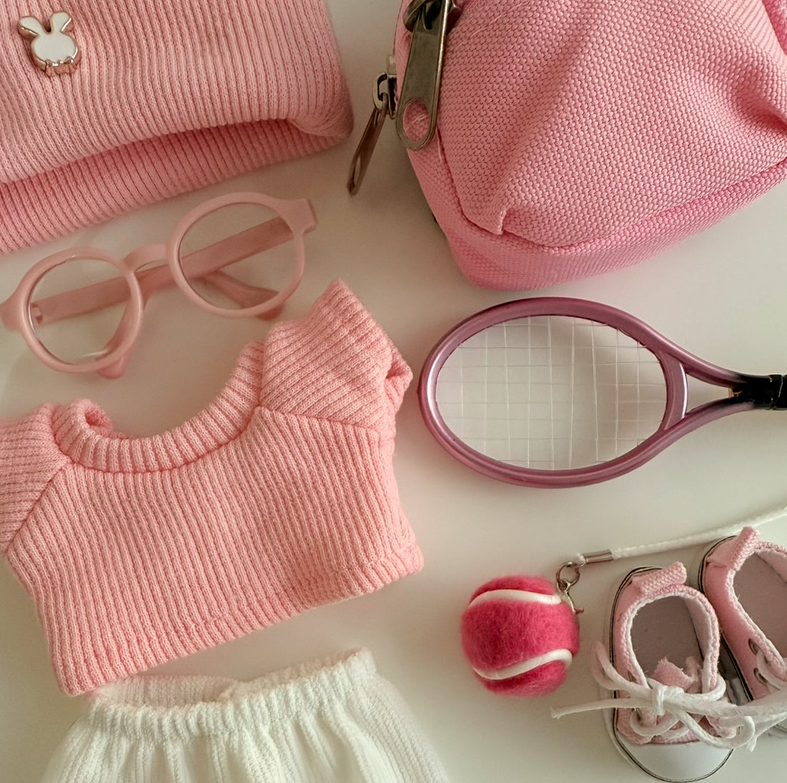 Pink Tennis Star Outfit Set for Labubu — Cute Sporty Style with Bag, Racket & Glasses