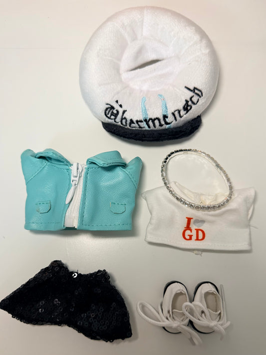 6-Piece K-Pop Idol Concert Outfit for Labubu Dolls | GD Style Streetwear Set with Oversized Hat & Sneakers